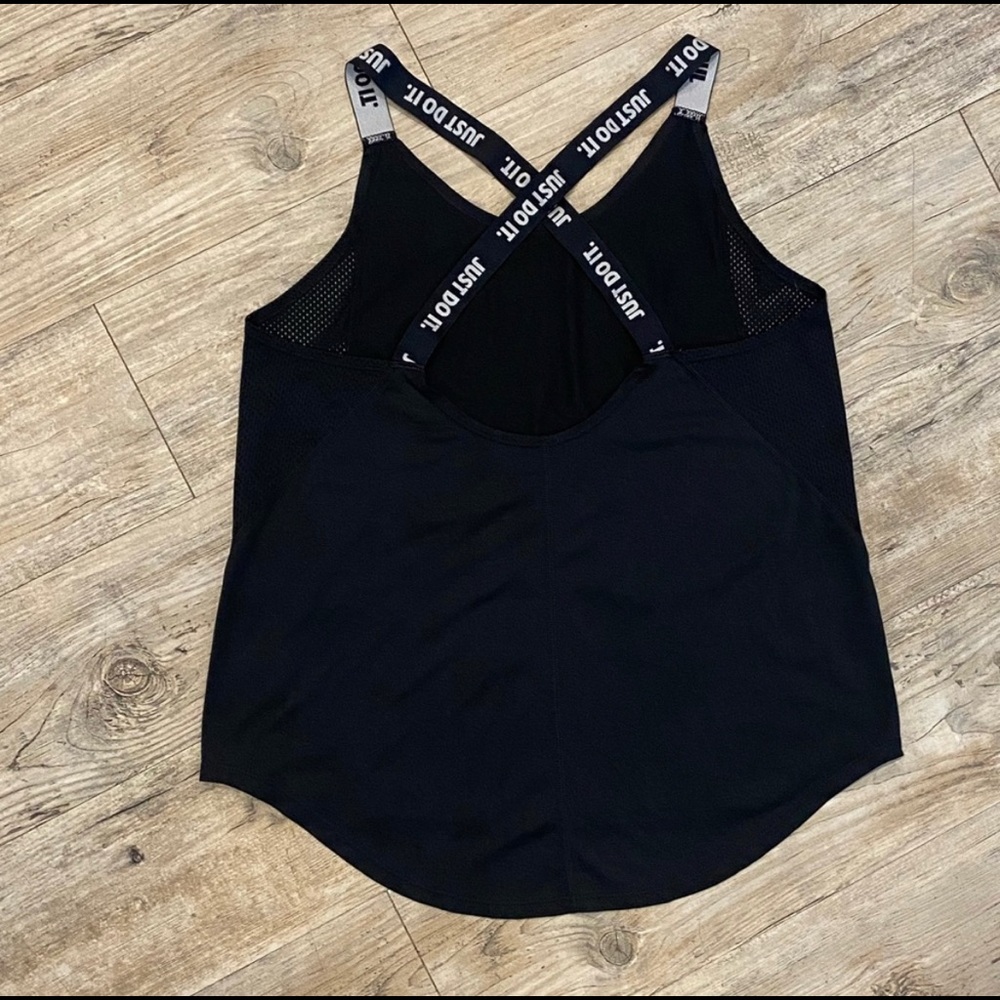 Nike gray and black athletic tank tops - Picture 3 of 10